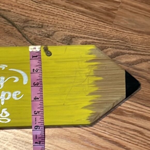 Teacher Gift, Wood Pencil plaque, it takes a big heart to shape - Picture 4 of 4